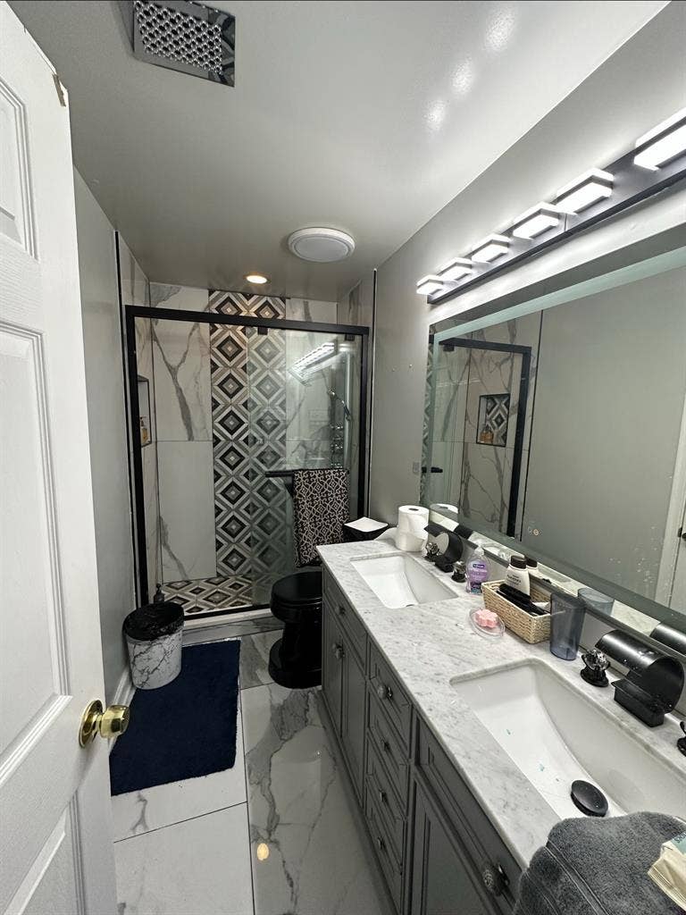 Spacious room in Accokeek, MD