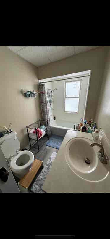 Room for rent in Portland
