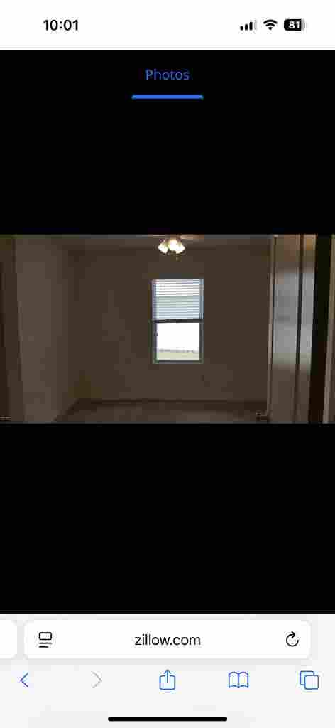 Looking for a roomate