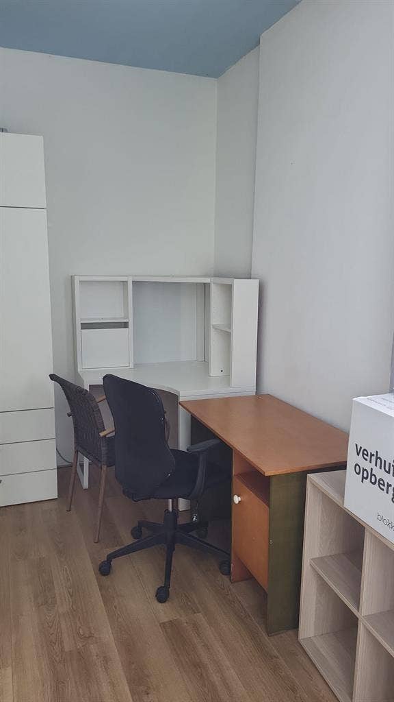 Room available for rent