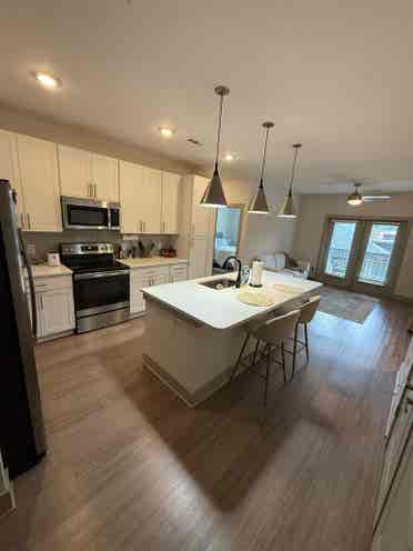 Subleasing beautiful apt