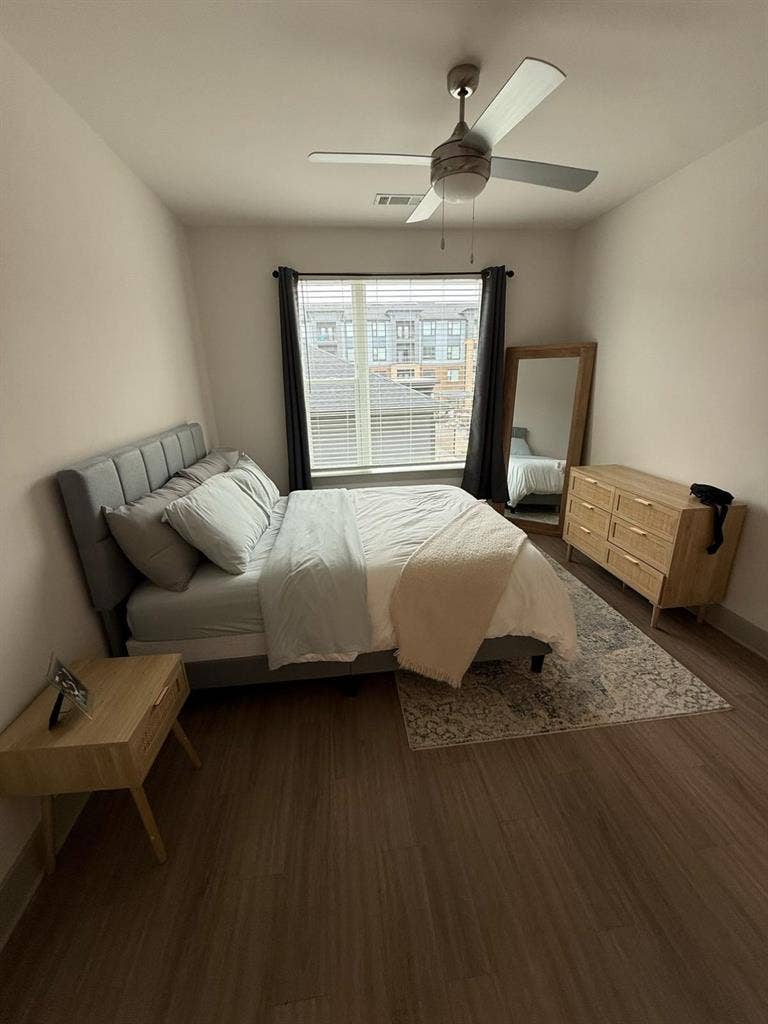 Subleasing beautiful apt