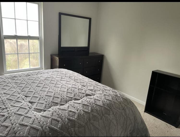 Room for Rent in Upscale Community