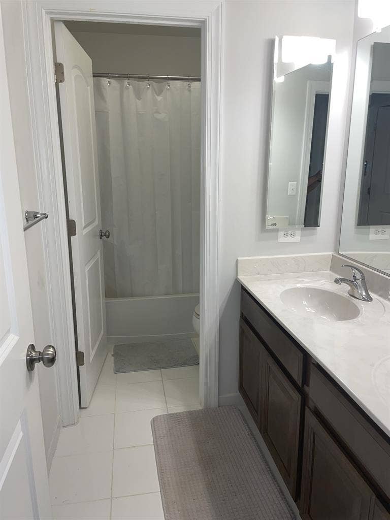 Room for Rent in Upscale Community