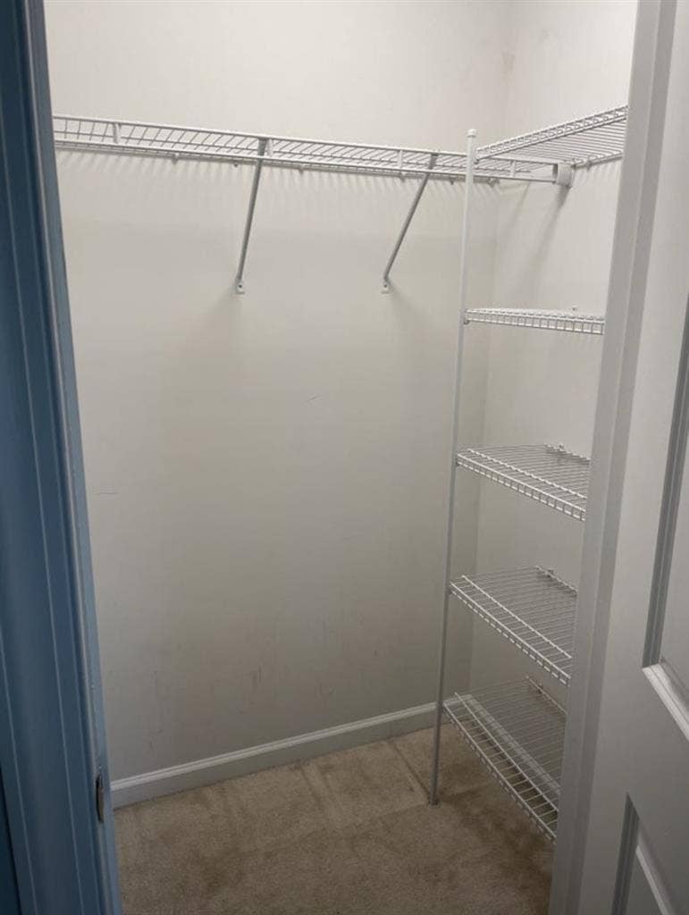 Room for Rent in Upscale Community