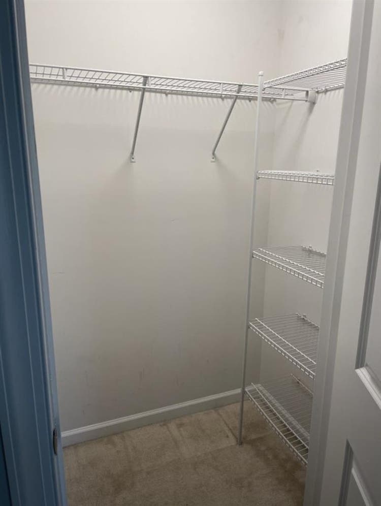 Room for Rent in Upscale Community