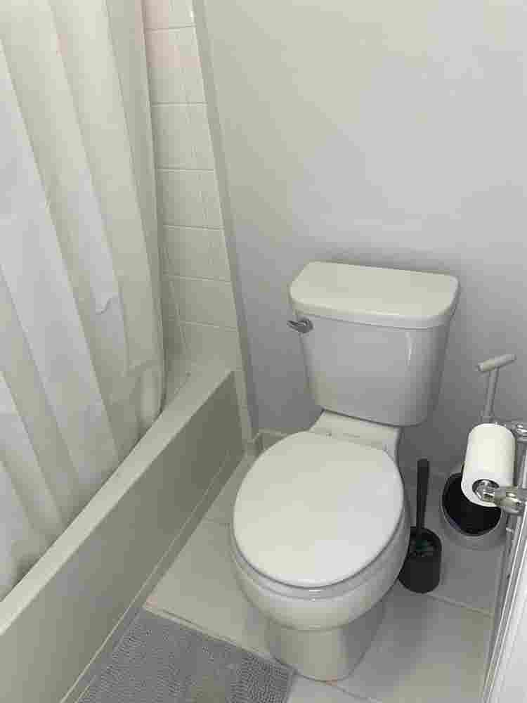 Room for Rent in Upscale Community