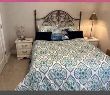 Clean room for rent in townhome