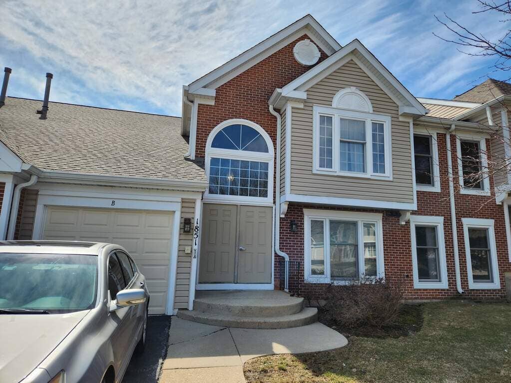 Private Bed & Bath | Schaumburg