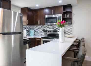 Furnished Beach condo! Pets ok!