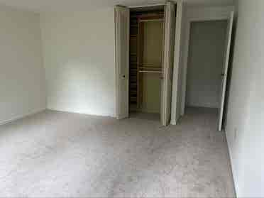 Lakeside room for rent