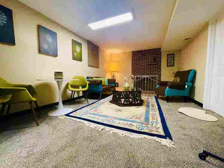 Furnished  bath for rent