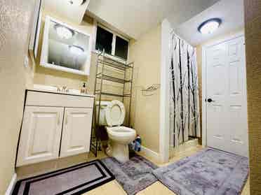Furnished  bath for rent