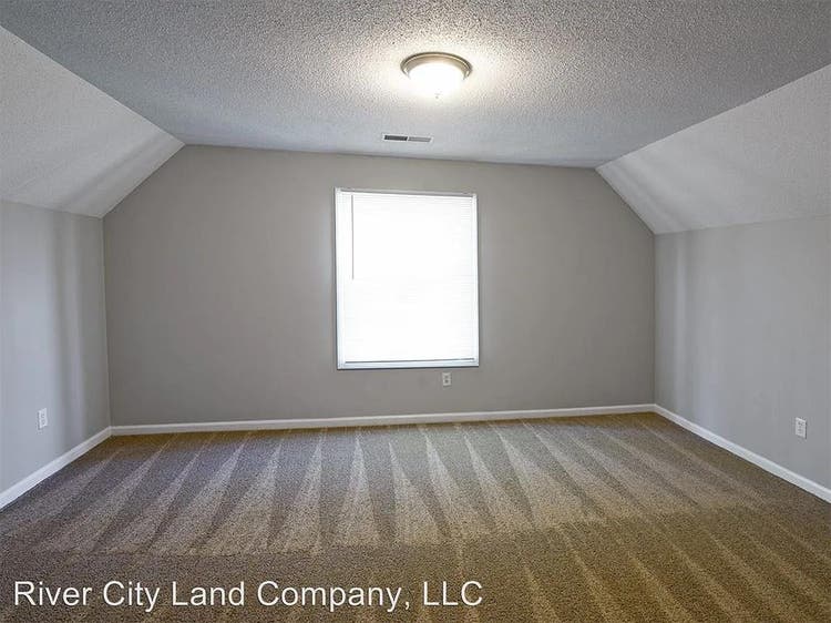 1BR Private Bath near Ridgeway Exit