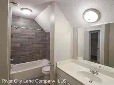 1BR Private Bath near Ridgeway Exit