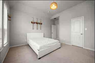 Private room with ensuite