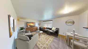 Looking for Roommate - August