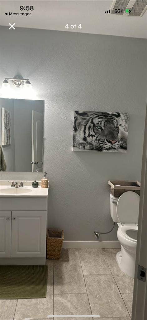 Room in Fontana