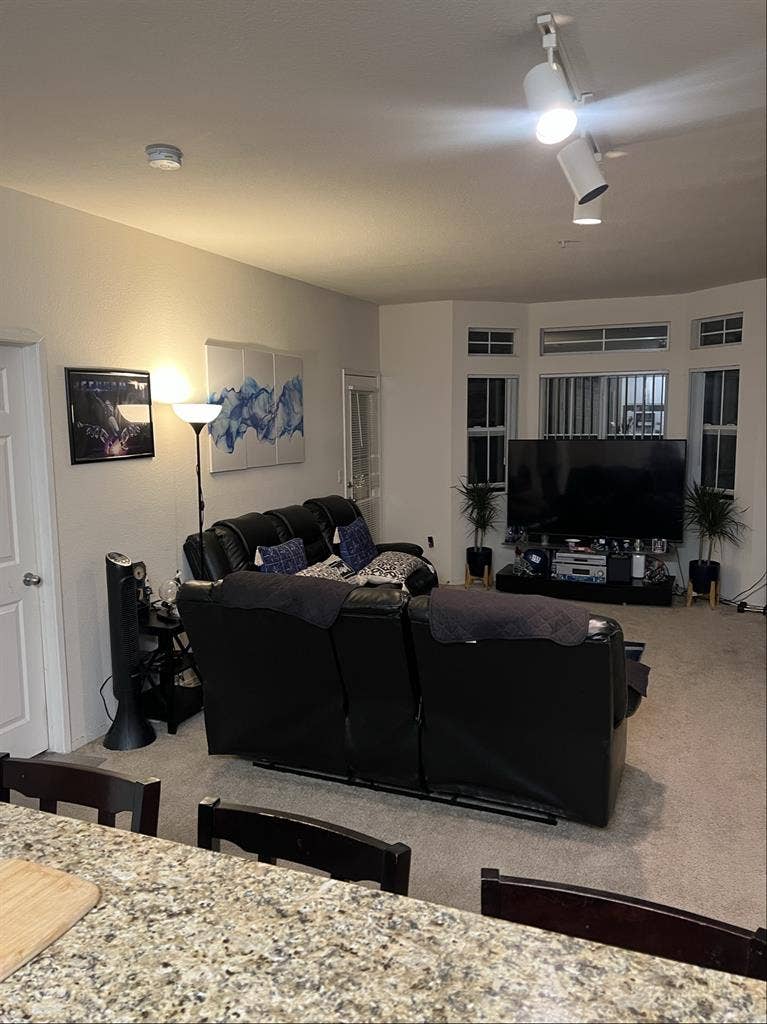 Beautiful Room and Quiet to rent
