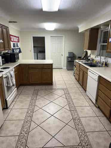 Master Bedroom Sublease