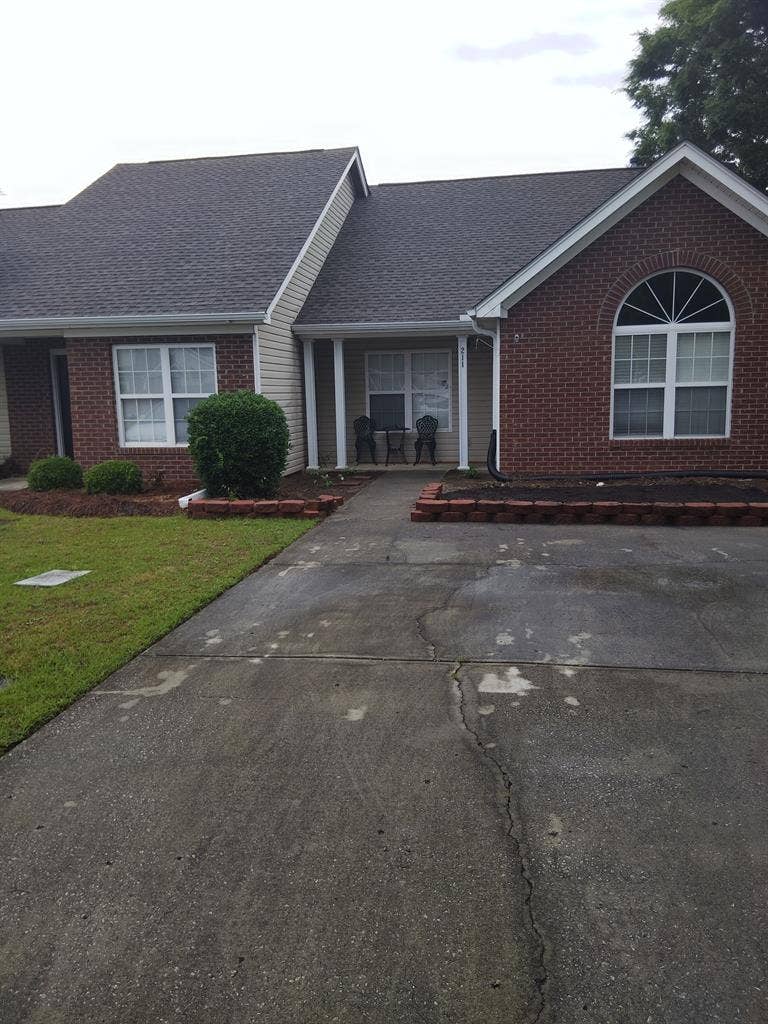 Looking for a 6 month to year lease