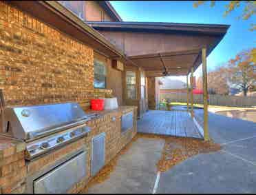 Convenient, Furnished Co-Living
