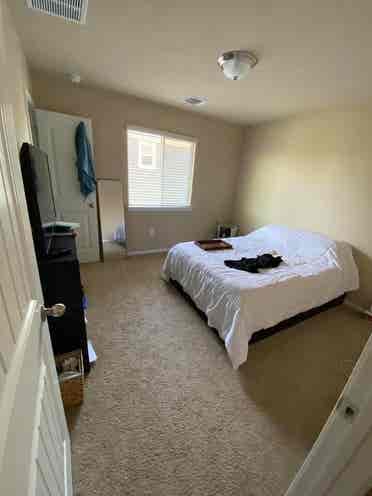 Female Only Sublease with renewal!