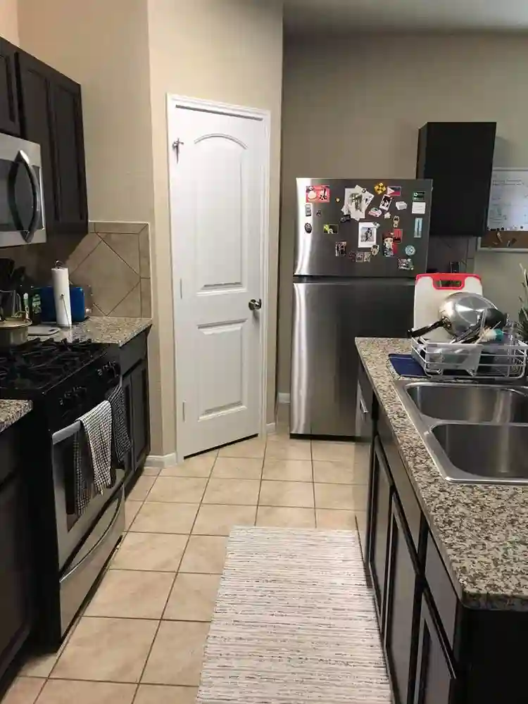 Female Only Sublease with renewal!