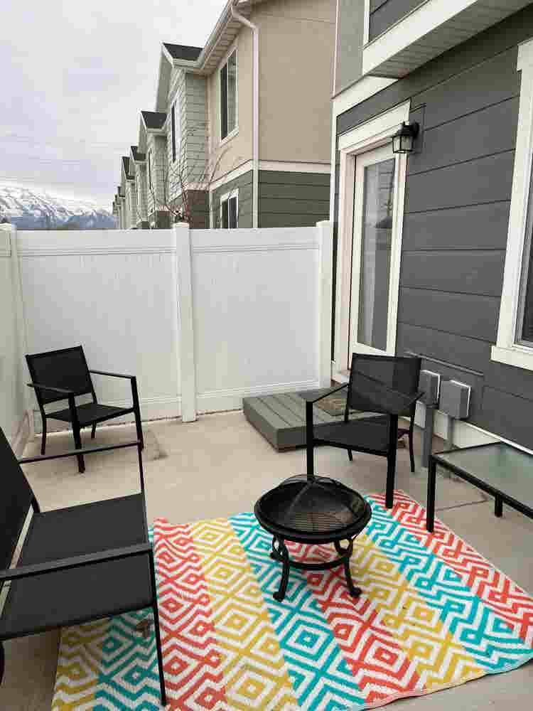 ba nice townhouse Avail July 1