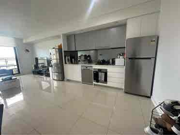 ENSUITE ROOM FOR RENT /
Week
