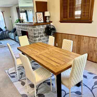 Room for Rent in Student Rental