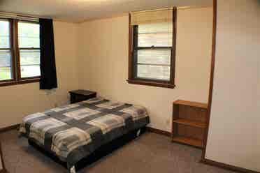 Room for Rent in Student Rental