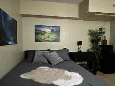 Clean and Comfy Close to Beach