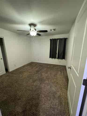 Gated community mins from Nellis