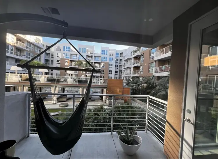 W/D in-unit, pool/ht, AC, & more!