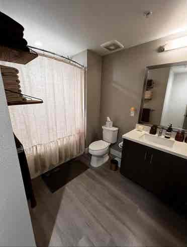 W/D in-unit, pool/ht, AC, & more!