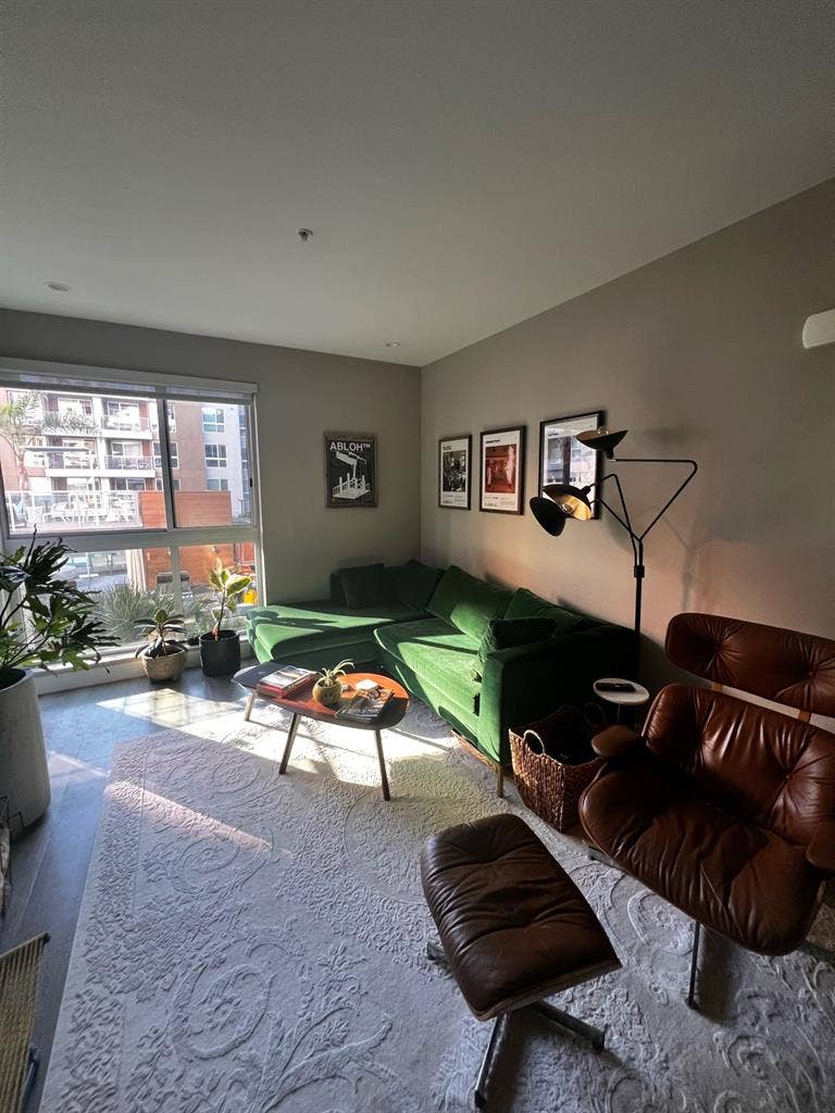 W/D in-unit, pool/ht, AC, & more!