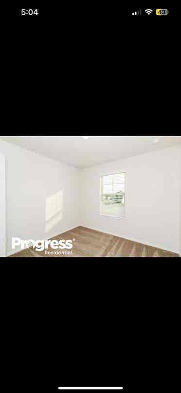 2 Rooms Available