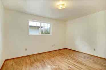Federal Way room near Pac Highway