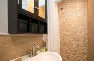 Harv. Sq. Summer Sublet: