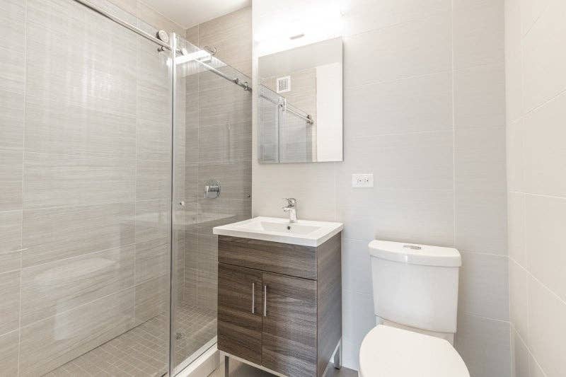 ✨Spacious Room with Private Bath✨