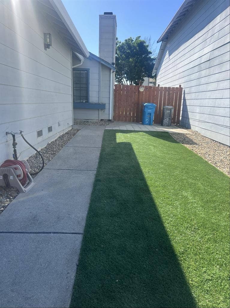 House mates wanted ASAP