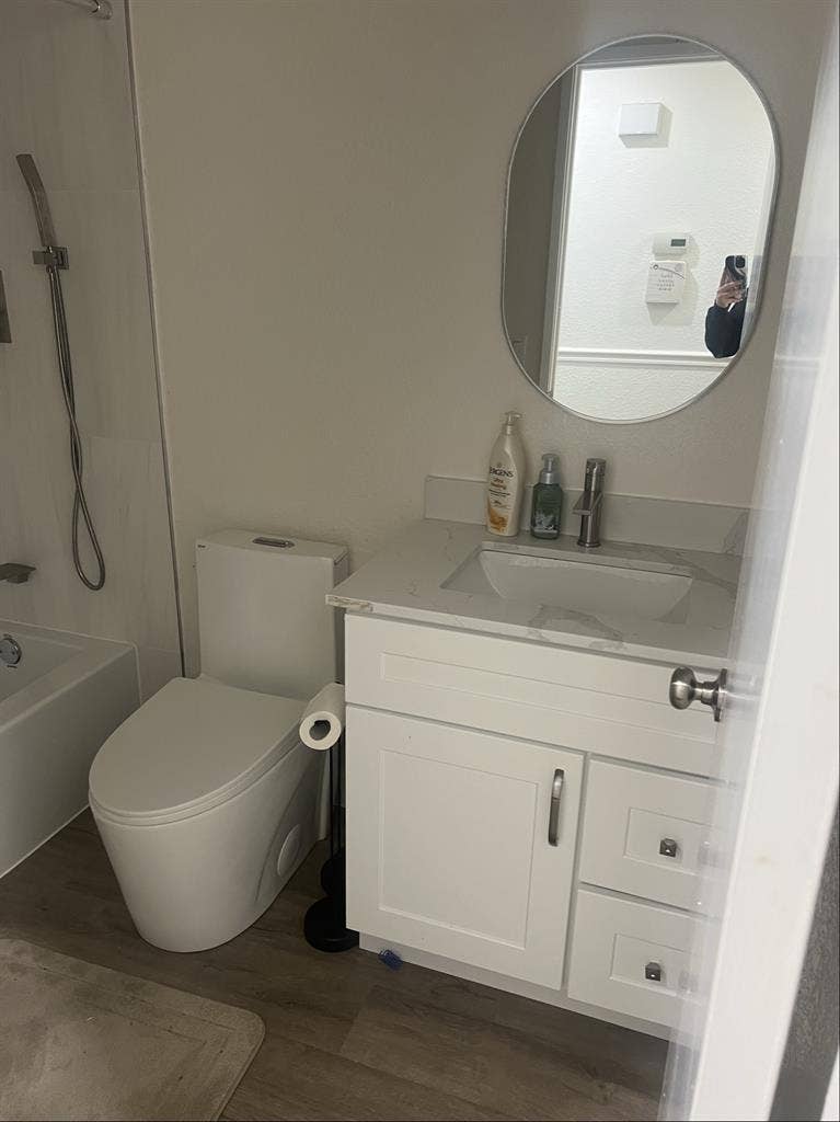 House mates wanted ASAP