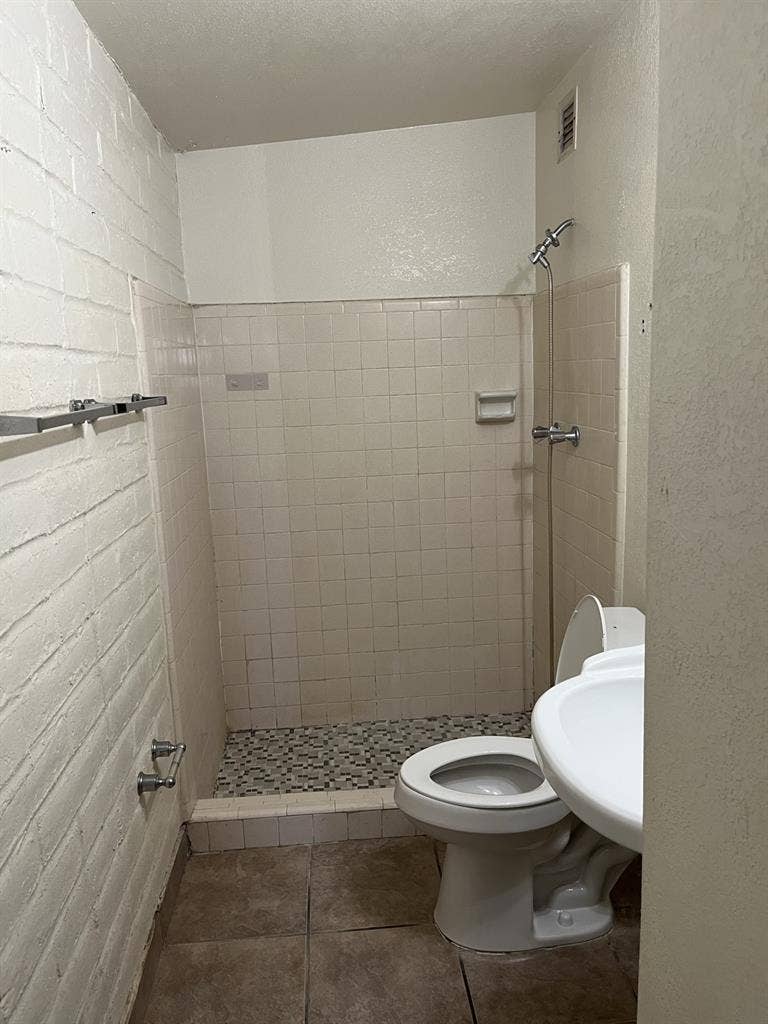 Private room private bathroom