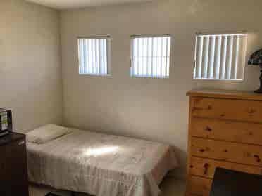 Room in Rancho Del Rey area