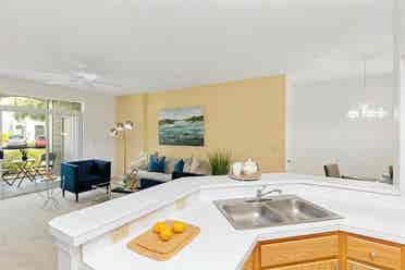 looking for a clean and easygoing