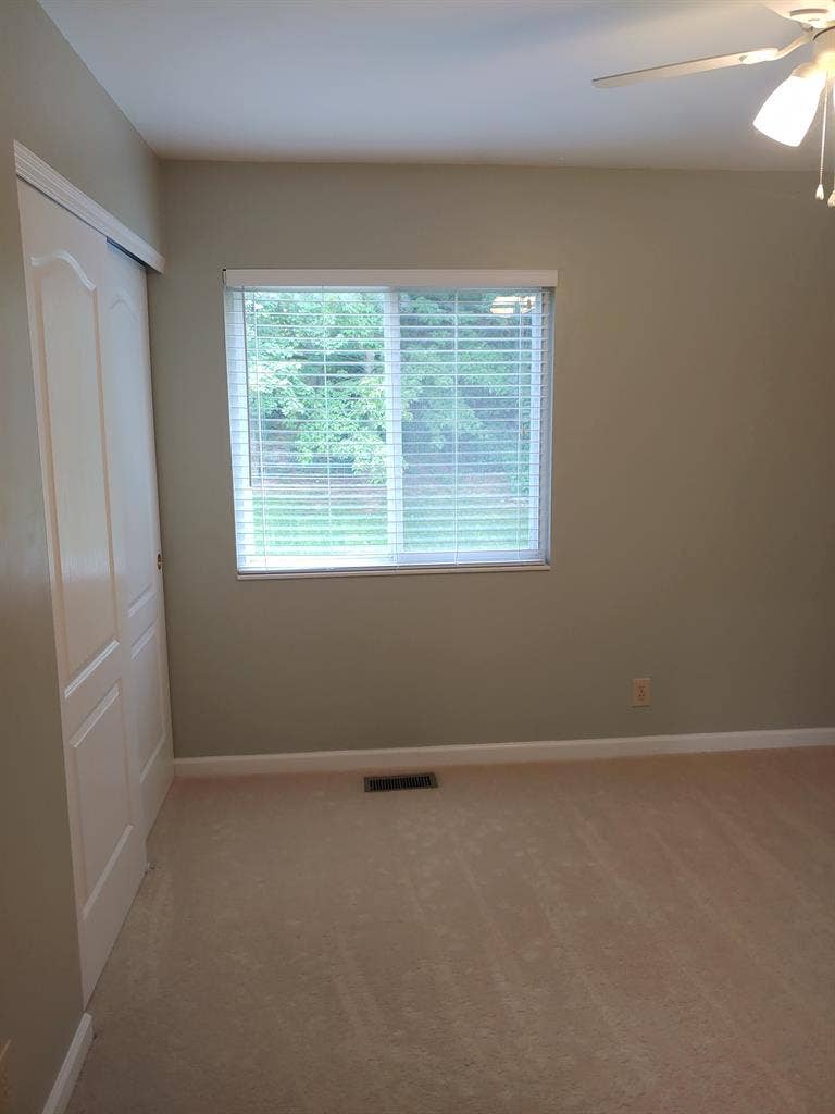 Looking for one additional roommate