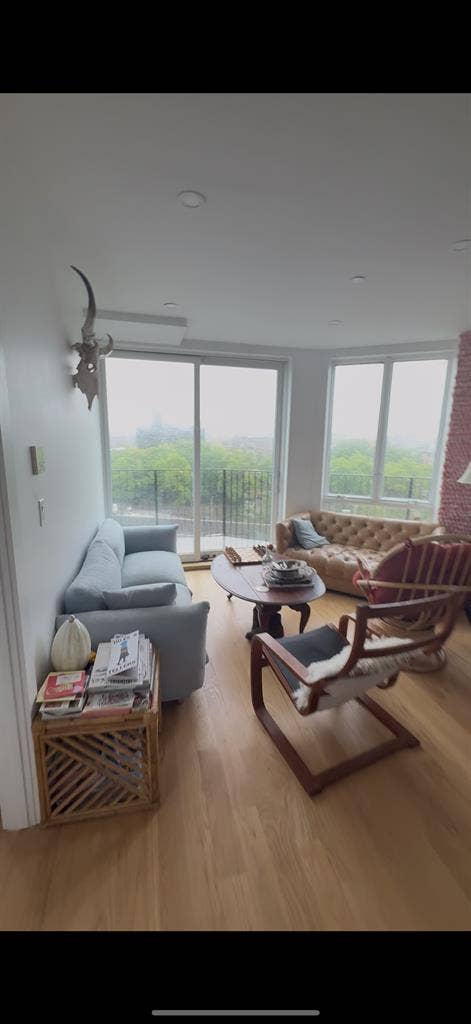 PRIME WILLIAMSBURG NEED 2 ROOMMATES