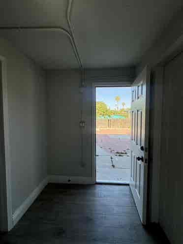 Studio/ Back house For Rent