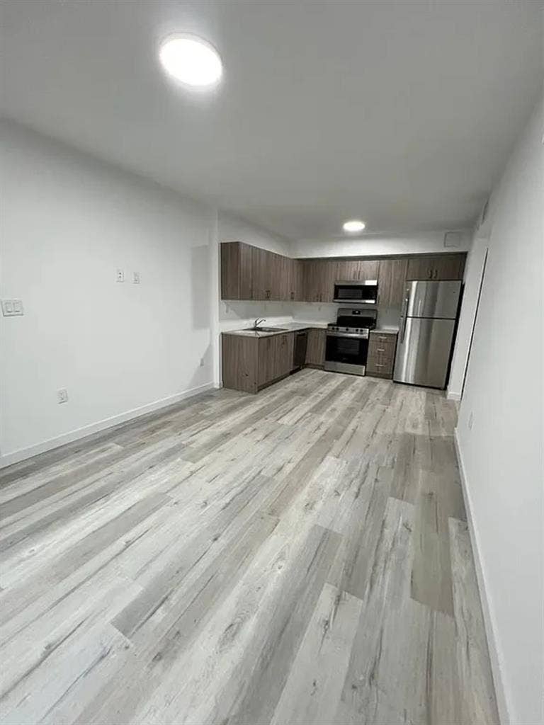 Seeking Roommate or Room to Rent.